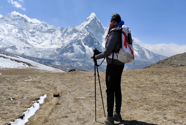 SAMA AŽ NA MOUNT EVEREST